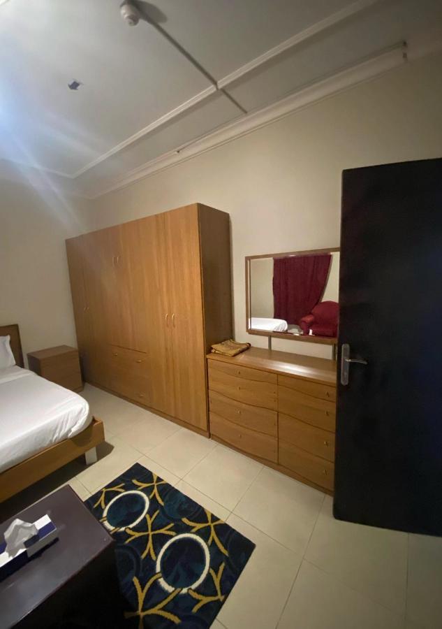 Inwan Residential Units Aparthotel Dammam Bagian luar foto