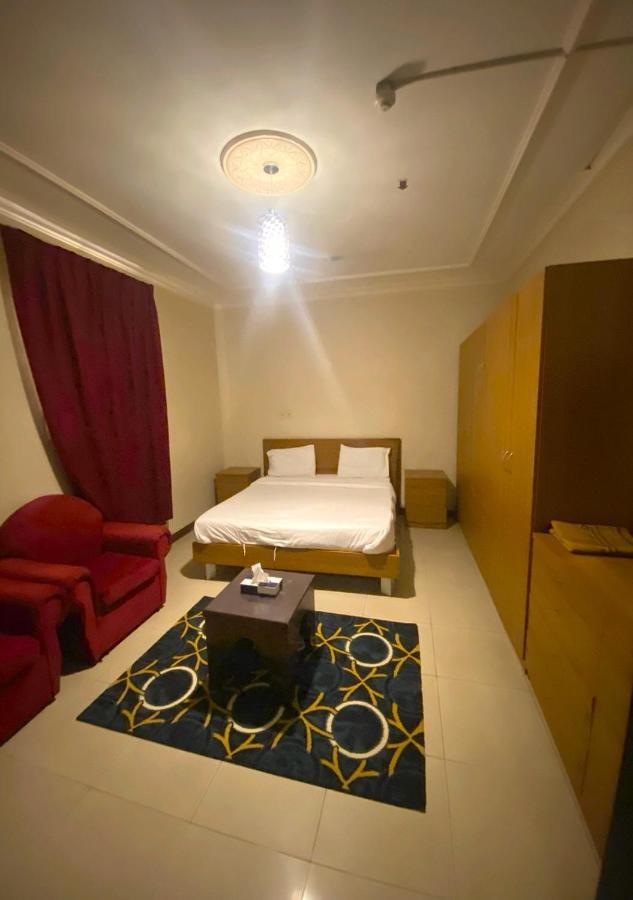 Inwan Residential Units Aparthotel Dammam Bagian luar foto