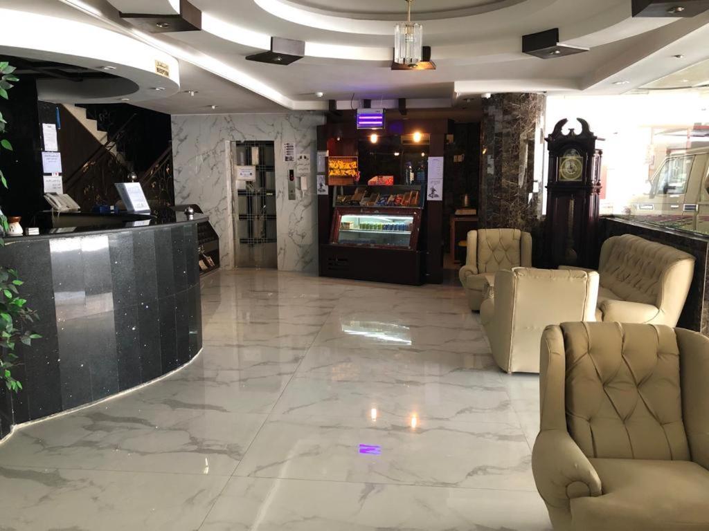 Inwan Residential Units Aparthotel Dammam Bagian luar foto